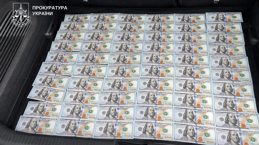 У Києві затримали росіянку, яка за $9000 обіцяла вивезти військовозобов'язаного за кордон