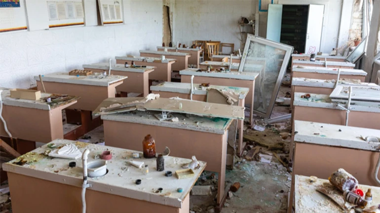 Вспоминали об одном народе и желали смерти. Какие надписи оставили оккупанты в украинских школах и в чем их смысл