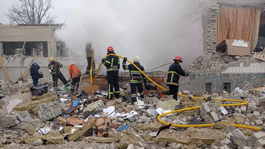 Ворог наніс авіаудар по бронетанковому заводу на Житомирщині: є поранені