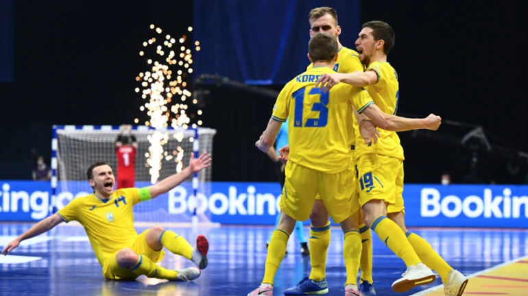 Футзал: Україна проходить у півфінал Євро вперше за 17 років