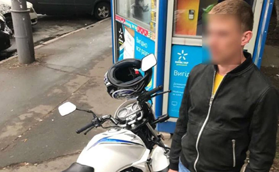 Викрадач: спокусився на мотоцикл Найєма, бо водій залишив у ньому ключі