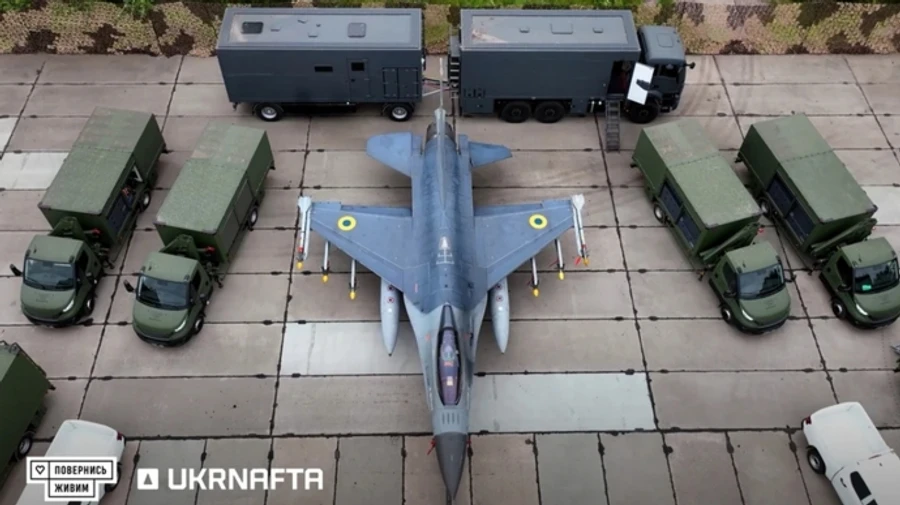 Ukraine's Air Force receives mobile complexes for servicing F-16s from Come Back Alive Foundation