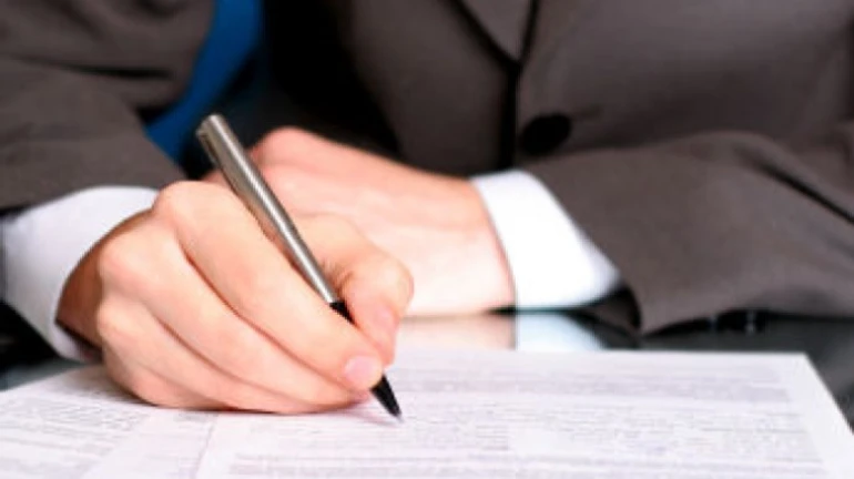 Чиновникам доведеться складати іспит з української мови, але не всім