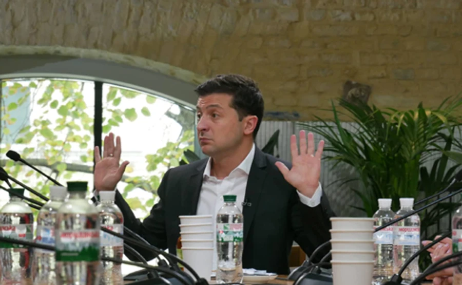 Зеленський розповів про шантаж слуг у Раді: Завтра вашу тещу посадят