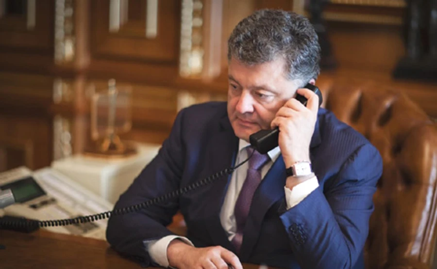 У Порошенка показали справжню розмову з російськими пранкерами