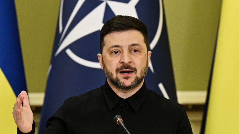 Наш вихід з Донбасу не зупинить Путіна: Зеленський назвав очікування США недалекоглядними