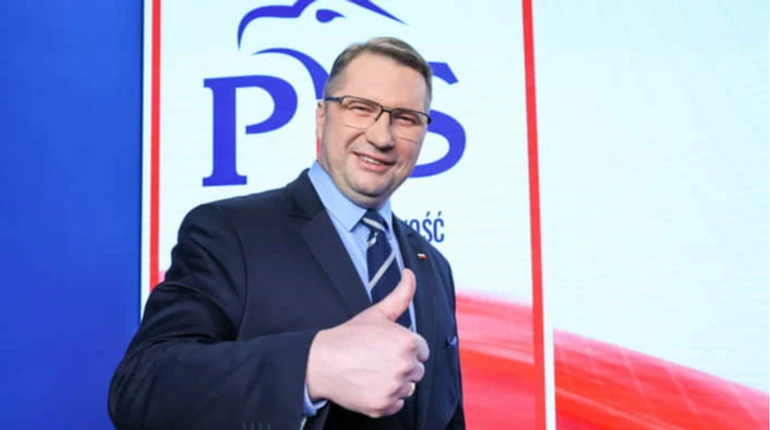 Консерватор та критик України: що відомо про кандидата в прем'єри Польщі від ПіС