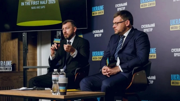 У НАБУ відреагували на заяву Кравченка про підозру директору бюро