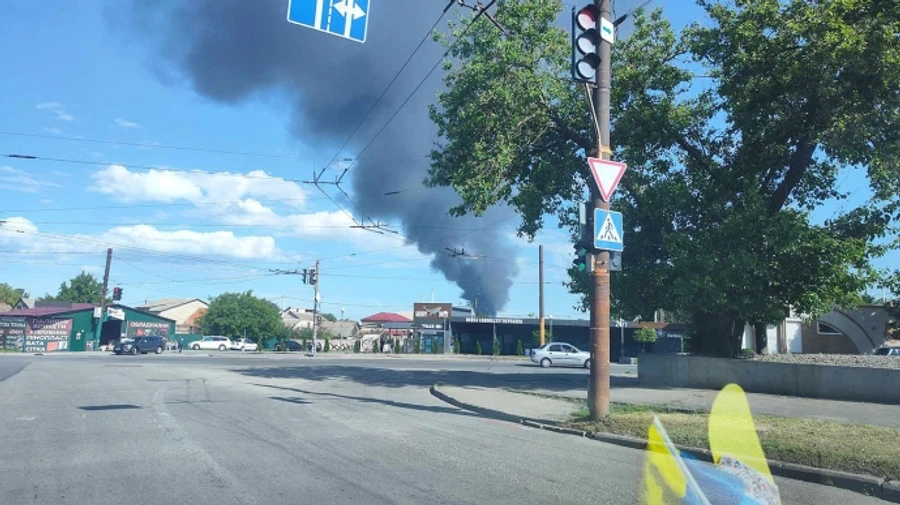 Infrastructure facility on fire in Zaporizhzhia after Russian attack, leaving 13,000 people without electricity