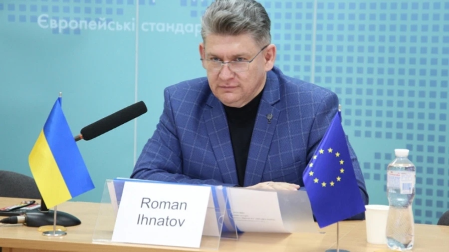 Из ВККС уволился судья, у которого искали российский паспорт