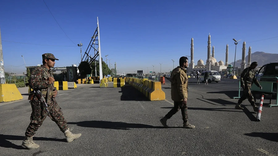 Военные США нанесли удары и уничтожили противокорабельные ракеты хуситов