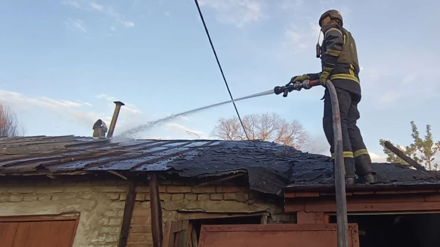 Russians attack Nikopol district in Dnipropetrovsk Oblast, injuring man and causing fire – photo