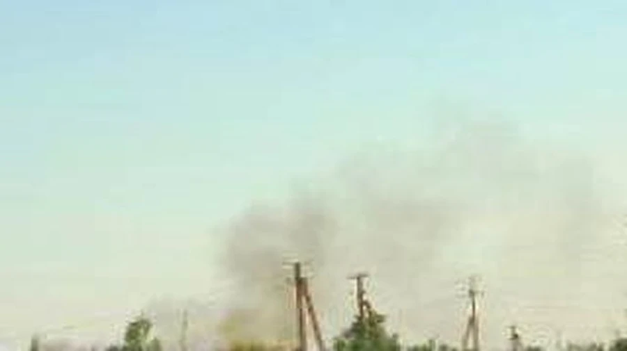 Loud explosions resound in Melitopol, heavy smoke seen over city