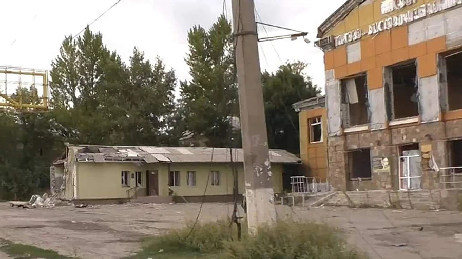 Fighting underway near 4 towns and villages on administrative border between Luhansk and Donetsk oblasts – Luhansk Oblast Military Administration