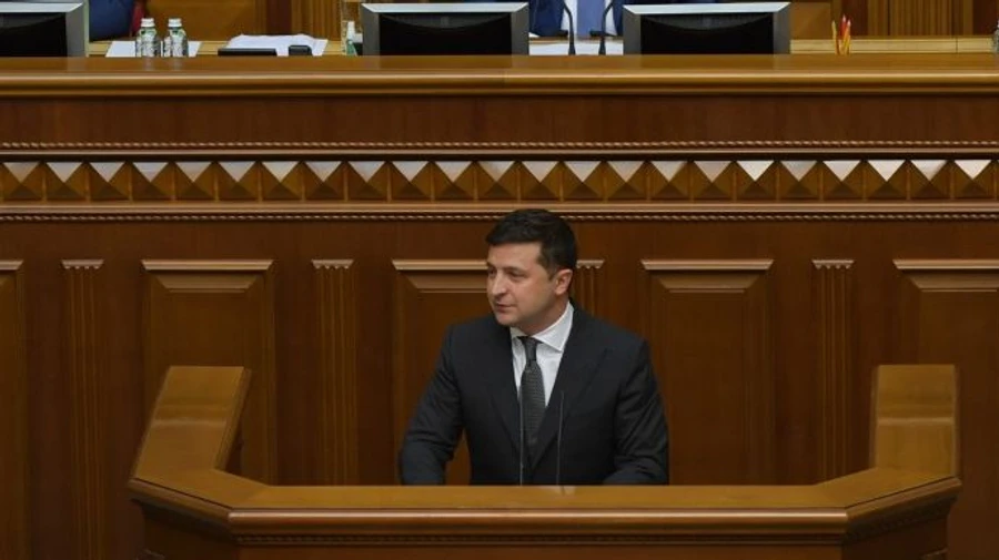 Зеленский придет в Раду с обращением