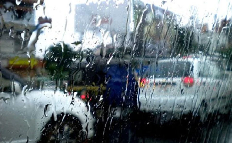 Київ став у заторах через мокрий сніг 