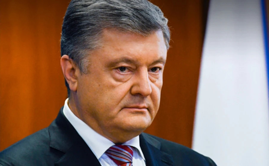 Порошенко зібрав БПП: треба перемогти Зеленського нокаутом 
