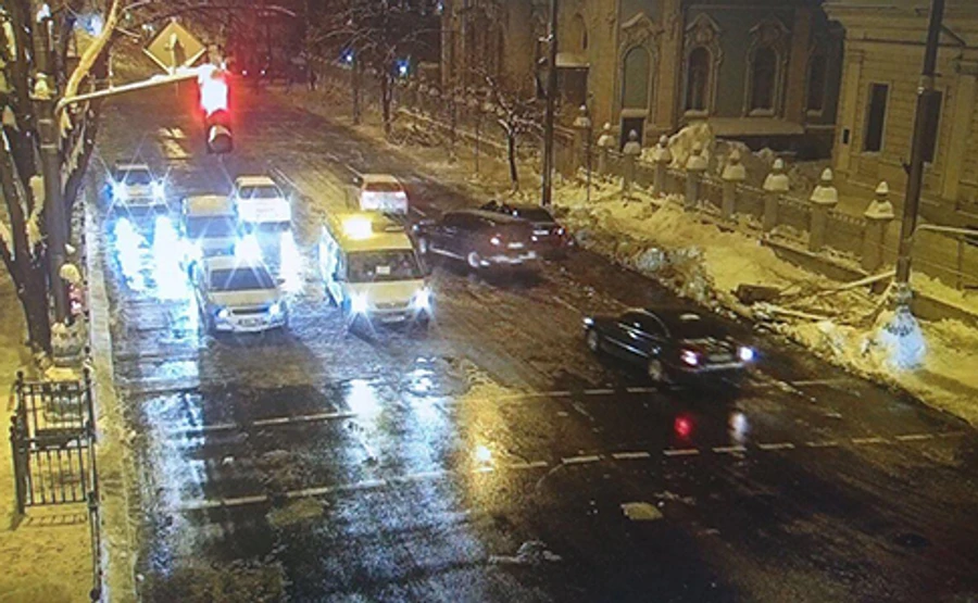 Проїзд вулицею Грушевського відновили