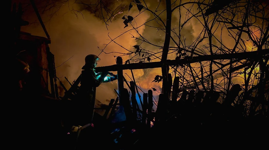 Russians attack Sumy Oblast overnight: one person killed – photo, video