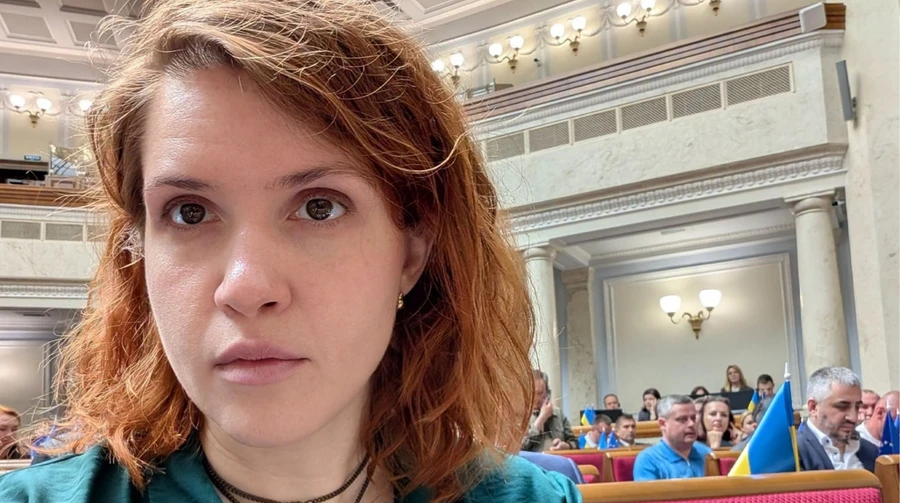 Безугла знову увійшла до фракції слуг народу