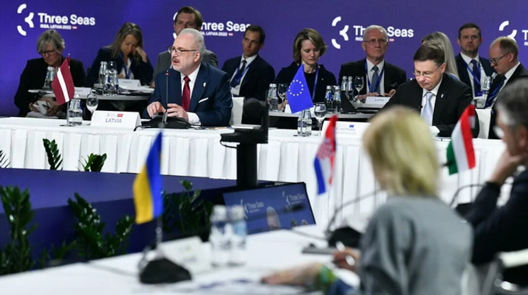 Кандидат у члени Тримор'я: як Україні краще скористатися новим статусом