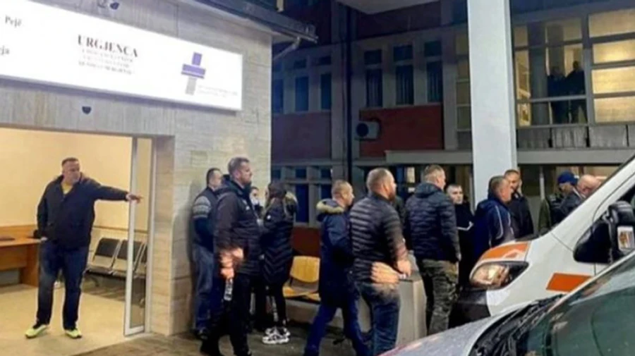 В Косово расстреляли автобус со студентами: трое погибших