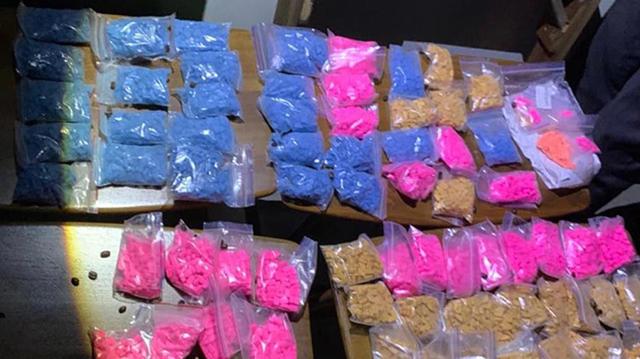 У Києві вилучили партію кокаїну та екстезі на 10 мільйонів