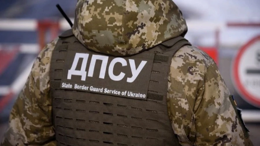 Українець намагався у спідньому провезти до Польщі кілограм наркотиків 