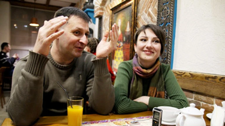 Love is. Врятуватися з полону ДНР, двічі одружитися і відкрити секс-шоп у Кам'янець-Подільському