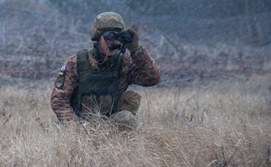 В четверг на Донбассе снова погиб военный