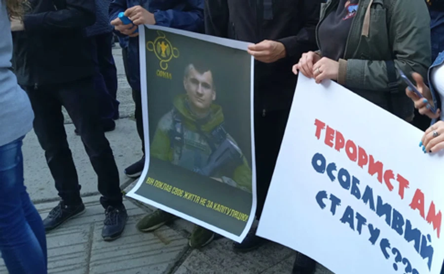 Большинство украинцев против особого статуса Донбасса