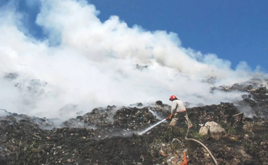 Богдан: СБУ має розслідувати заяву Садового про сміттєву блокаду Львова
