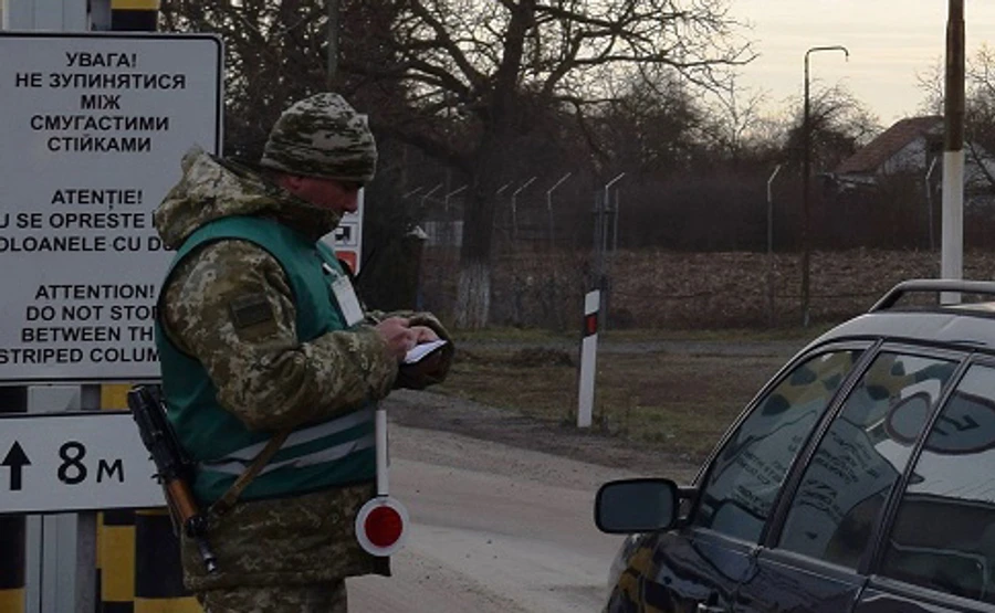Пограничники говорят, что на границе исчезли евробляхари