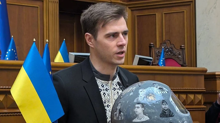 Гераскевич з трибуни ВР закликав позбавити Бубку звання Героя України