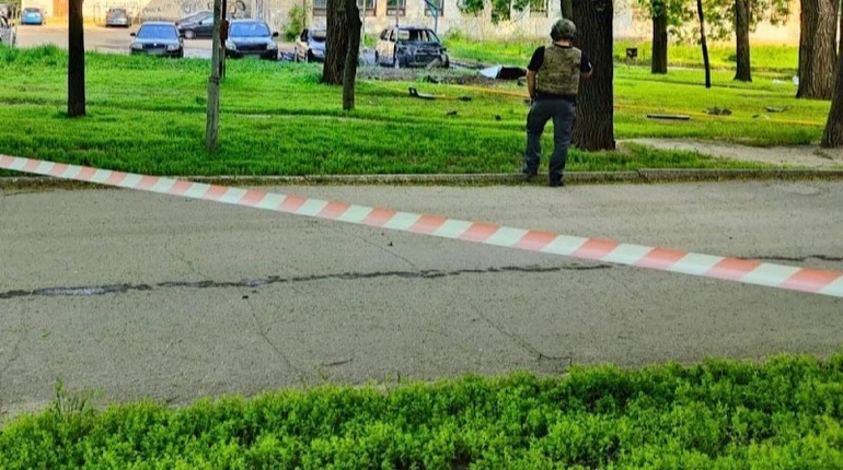 В Днепре взорвался автомобиль: 2 пострадавших