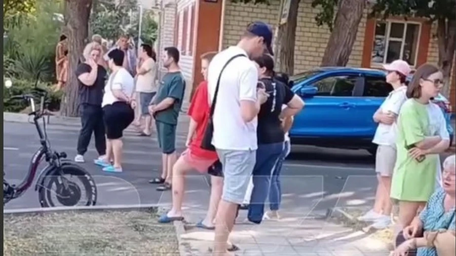 Residents of Anapa, Russia, protest power outages – video