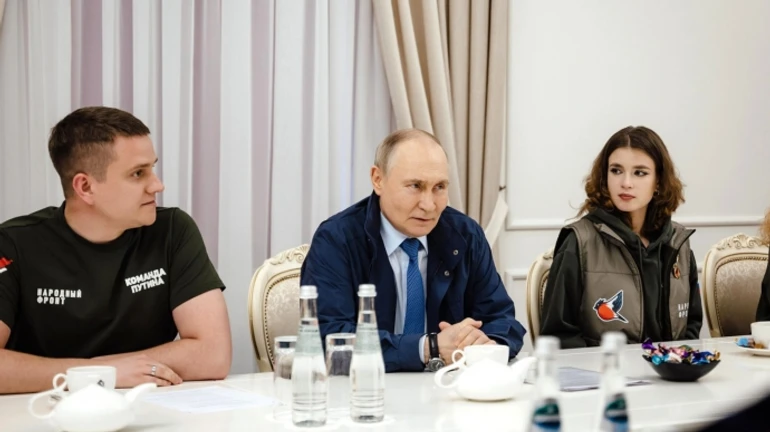 Russia claims Putin visited location in Kursk Oblast 100 km from Ukraine border – photos