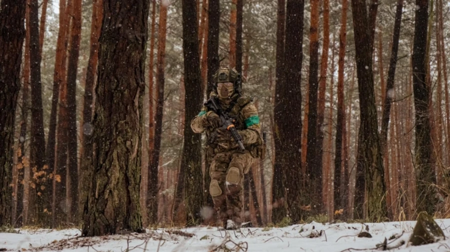 Окупанти перекидають техніку та підрозділи з-під Авдіївки на інші ділянки фронту – Жорін
