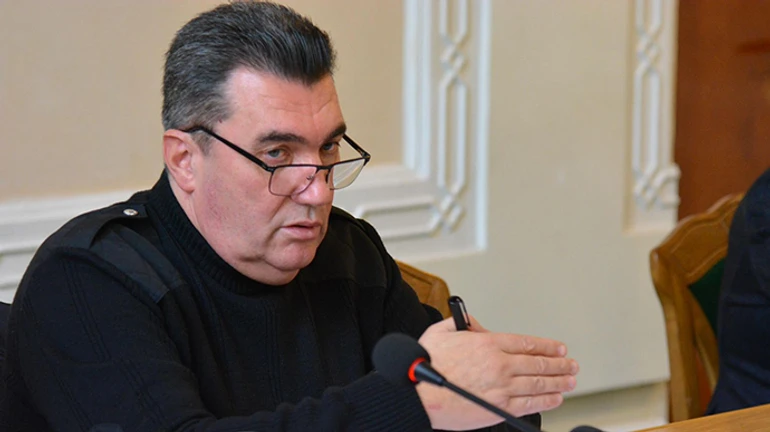 Данілов зібрав велику нараду: У Білорусі 16 тисяч біженців, це може торкнутися нас