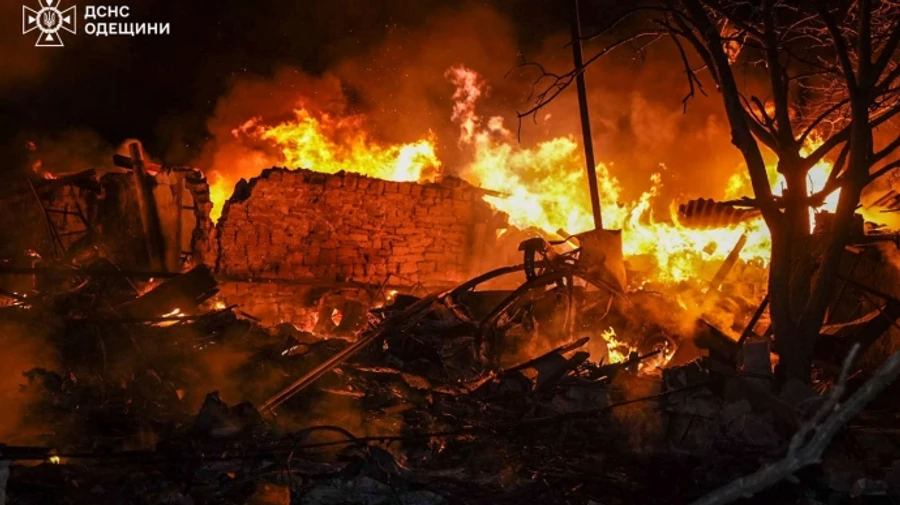Russians attack Odesa Oblast: fires break out, destruction recorded, one person injured – photo, video