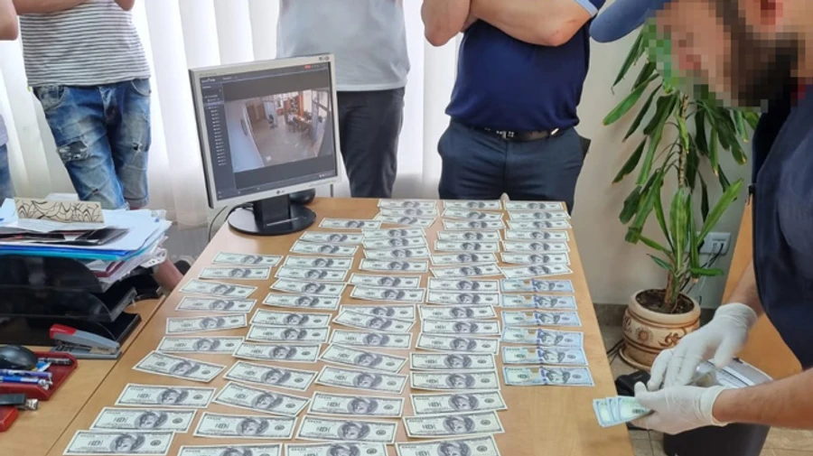 Начальник Госпродпотребслужбы Запорожья попался на взятках – ГБР