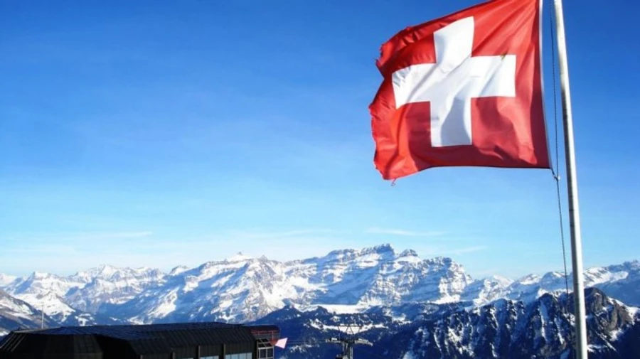Швейцарія зняла обмеження на в’їзд мандрівників з України