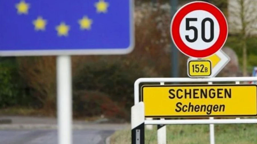 ЕС все же разрешил открыть границы для отдельных категорий украинцев