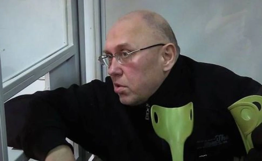 Обвинувачений у справі Гандзюк впав у суді, його забрала швидка