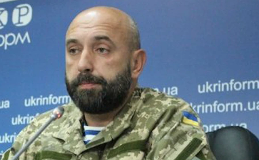 Кандидат у президенти відмовився брати участь у виборах і підтримав Порошенка