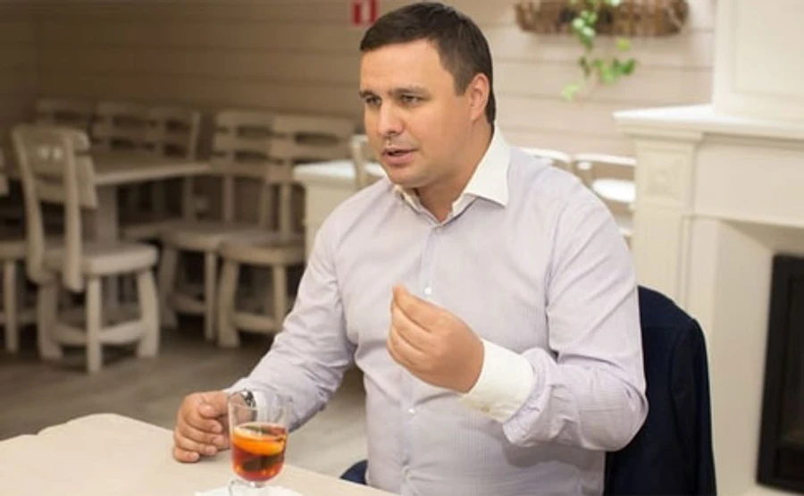 Депутат Микитась купив Land Rover за 5 мільйонів гривень