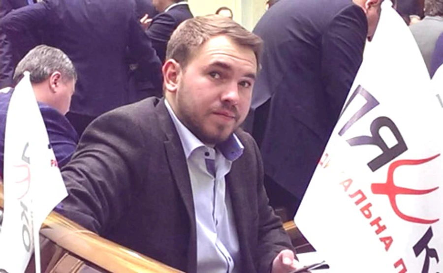 Подання на Лозового: комітет знову перевів стрілки на Парубія