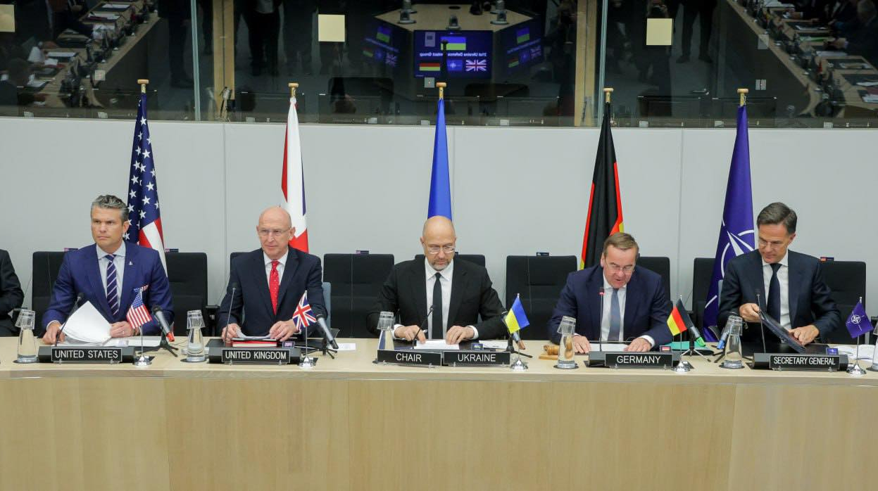 Ucraina riceve aiuto militare record: 8 miliardi di dollari dalla Svezia e contributi da altri paesi alleati