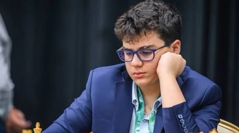 Юний турецький шахіст увійшов до тридцятки кращих рейтингу ФІДЕ і встановив новий світовий рекорд