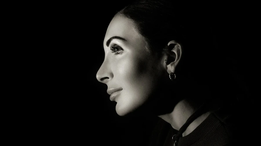 A influenciadora americana de extrema direita Laura Loomer chama a Ucrânia de aliada dos EUA: seria mais barato apoiar a derrota da Rússia agora